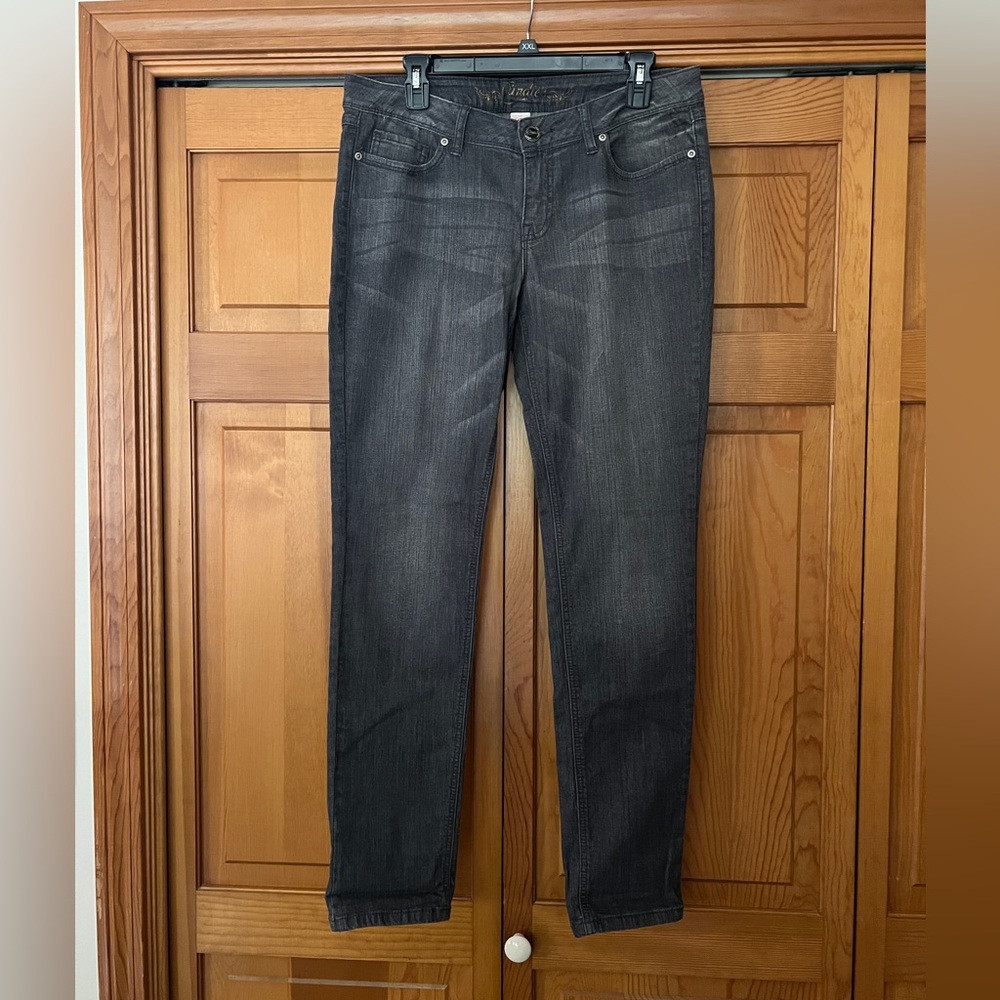 Like New Candie's Gray Straight Leg Jeans Classic Style